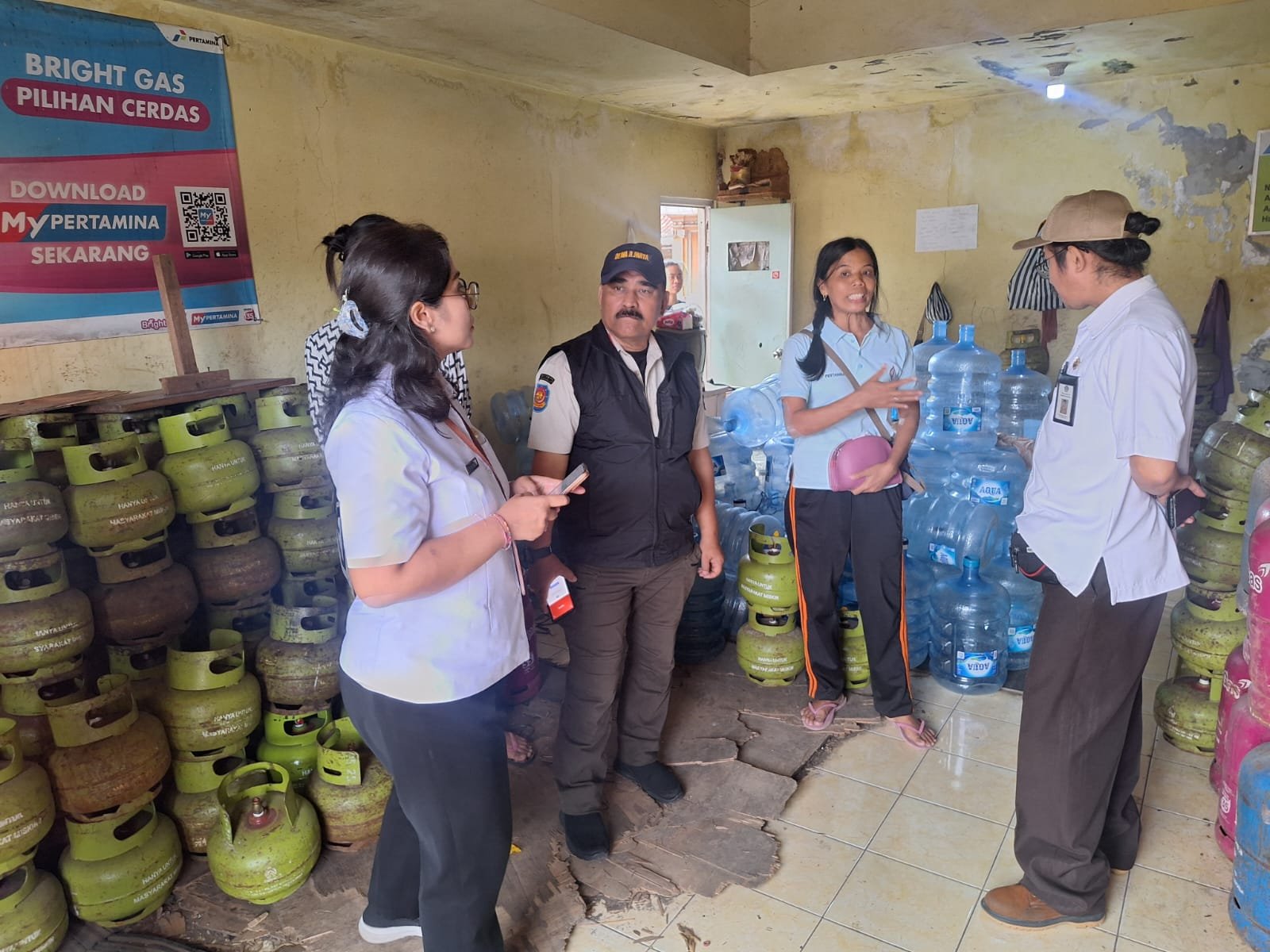 podiumnews.com-LPG 3 Kg Langka Lagi di Denpasar? Belasan Pangkalan Langgar Aturan