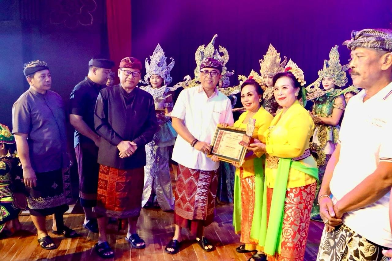 podiumnews.com-Denpasar Hidupkan Warisan Lewat 600 Penari