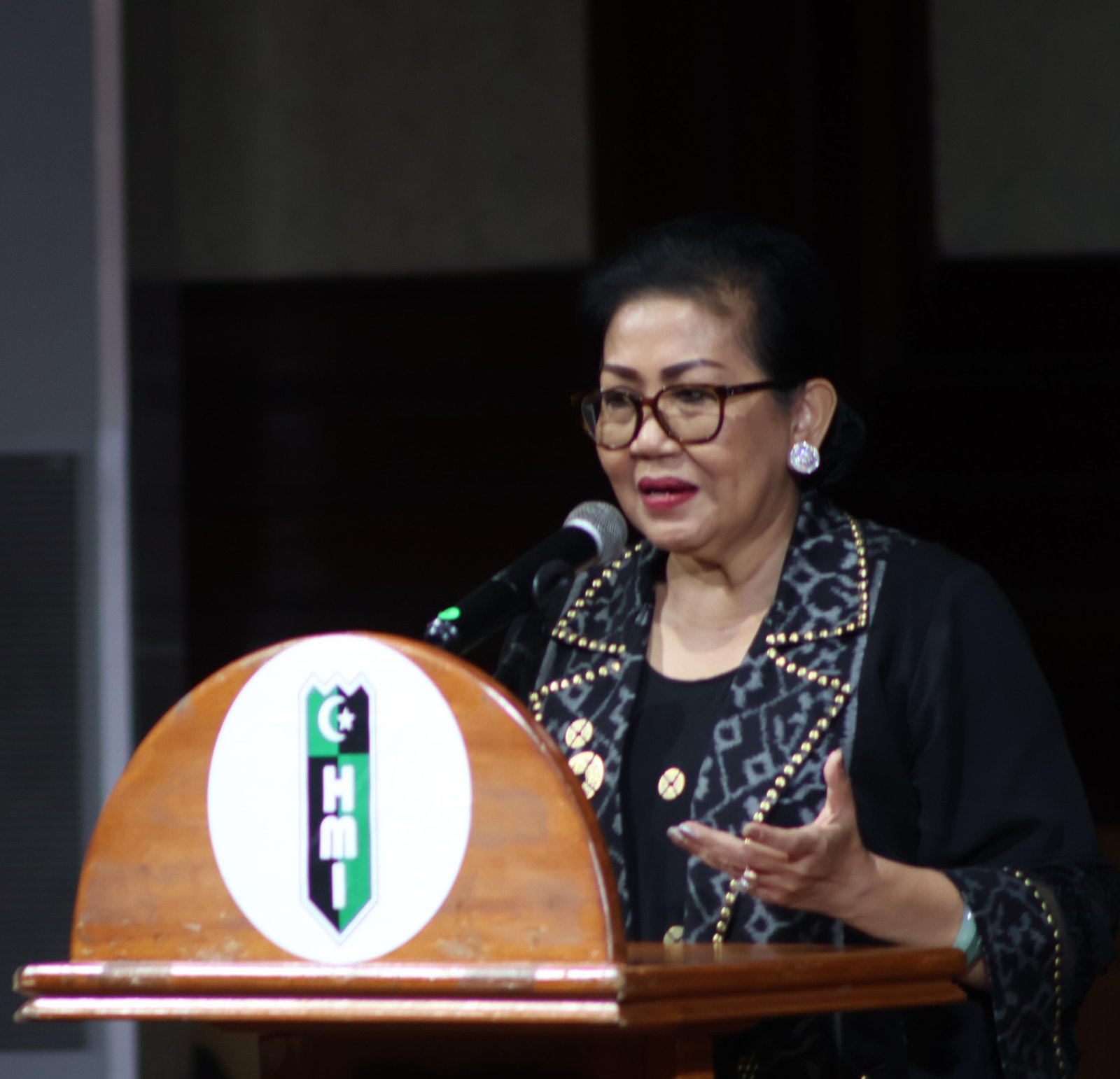podiumnews.com- Putri Koster: Pemuda Bagai Ratna Mutu Manikam Nusantara