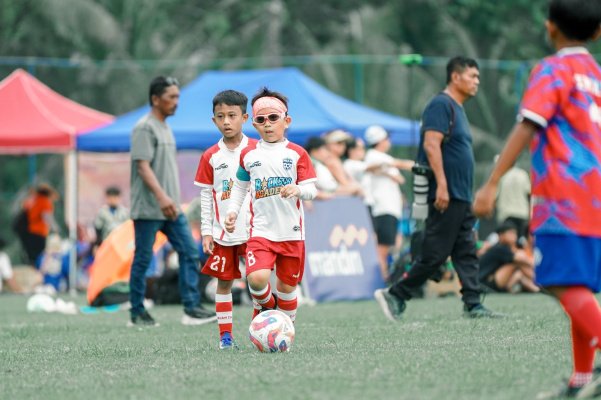 podiumnews.com-Kisah Stylish di Tengah Semangat 7s