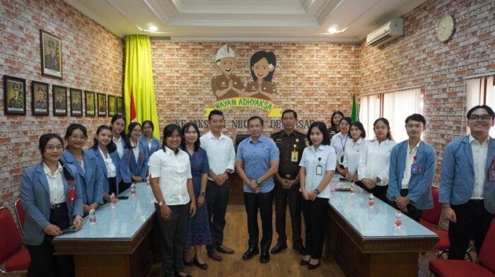 podiumnews.com-Undiksha-Kejari Denpasar Sinergi Pendidikan dan Praktik Hukum