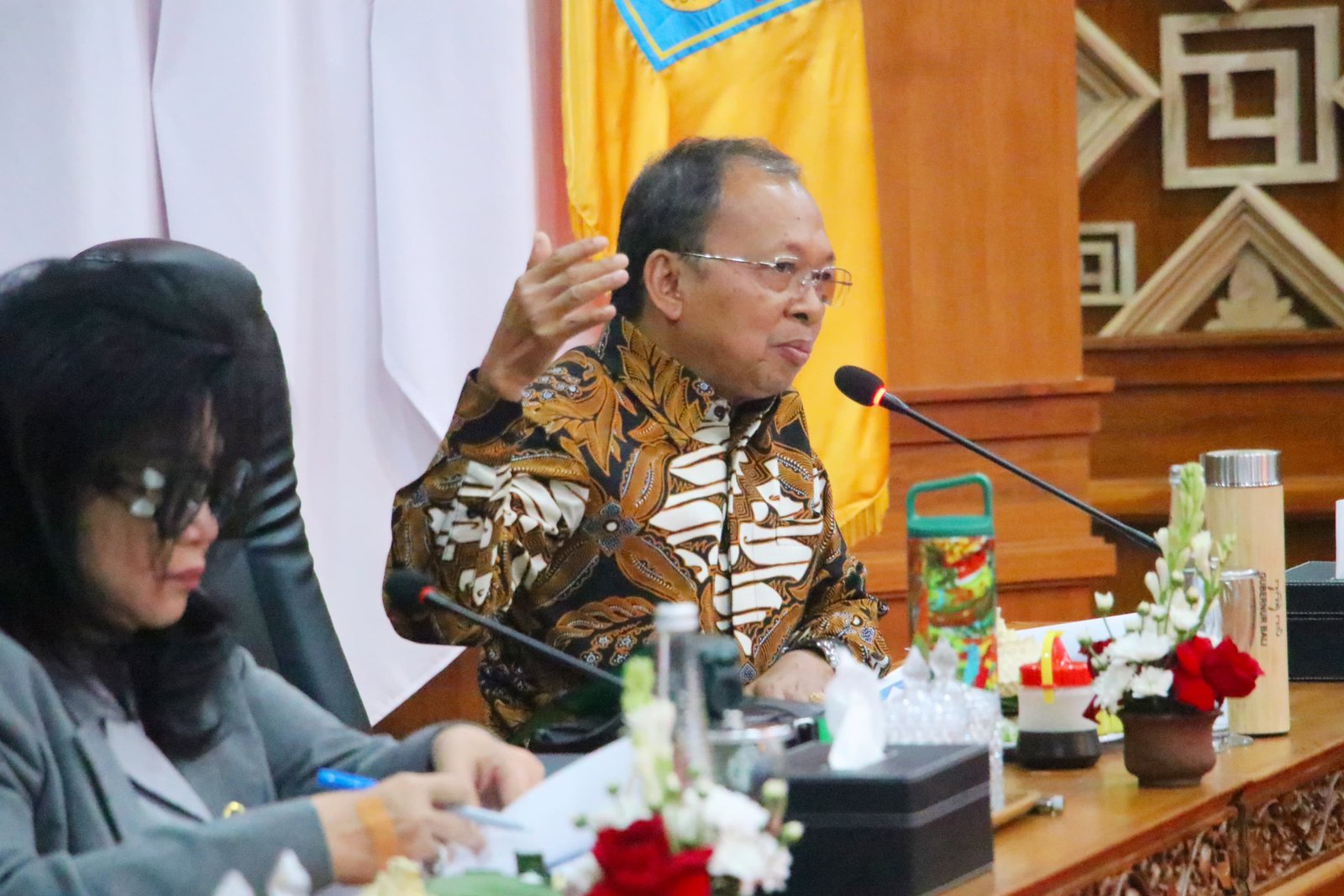podiumnews.com-Gubernur Koster Desak Infrastruktur Wisata Berkelanjutan di Bali