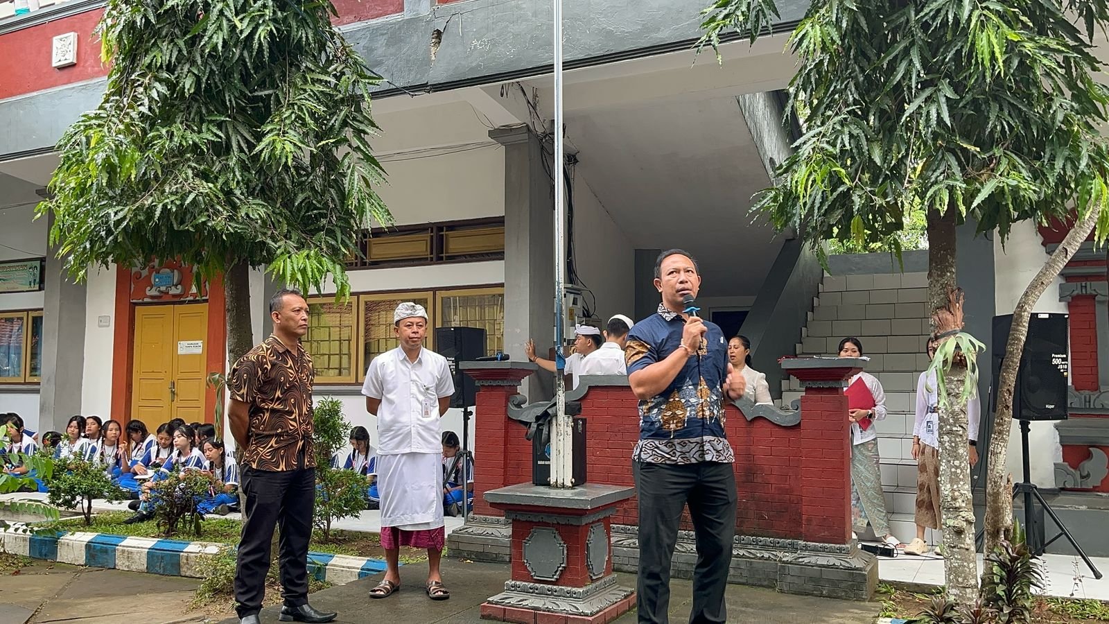 Polres Jembrana Edukasi Bahaya Narkoba Saat MPLS SMA